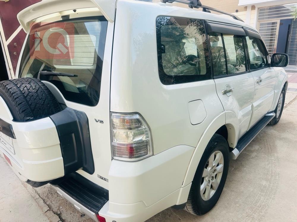 ميتسوبيشي باجيرو